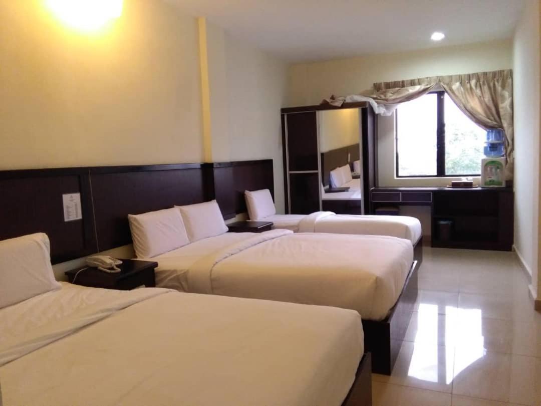 Hotel Mewah Impiana Kota Bharu Exterior foto